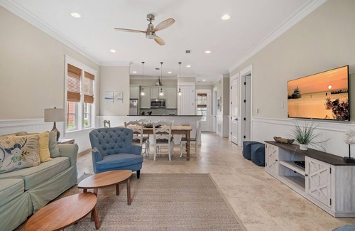 Sandestin Cottage | 4 Bd Bungalo at Sandestin, Golf Cart Included