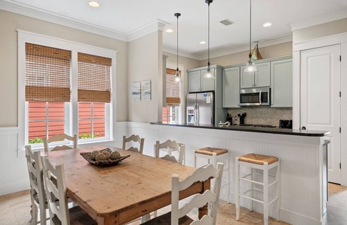 Sandestin Cottage | 4 Bd Bungalo at Sandestin, Golf Cart Included