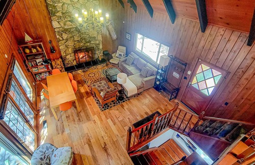 Cedar Glen House | 4 BD W/Lake Access, Grill, Fire Pit, A/C, Optional Dock