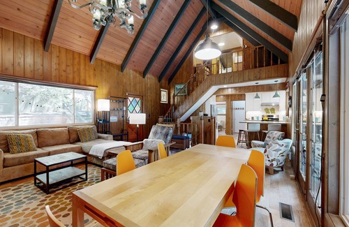 Cedar Glen House | 4 BD W/Lake Access, Grill, Fire Pit, A/C, Optional Dock