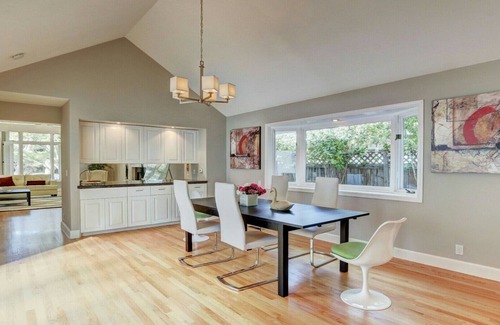 Community Center House | 4 BDRM Contemporary house, prime location in palo alto