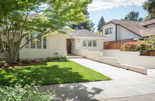 Community Center House | 4 BDRM Contemporary house, prime location in palo alto