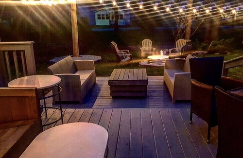 Geneva-on-the-Lake House | 4 BDRM House Sleeps 11 in the Heart of Geneva on the Lake