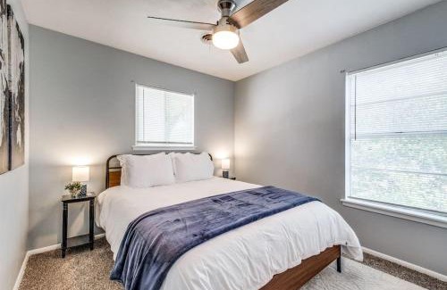 North San Antonio - SAT House | 4 Bdrms Heated Pool, Hot Tub, 10 Minutes to Downtown