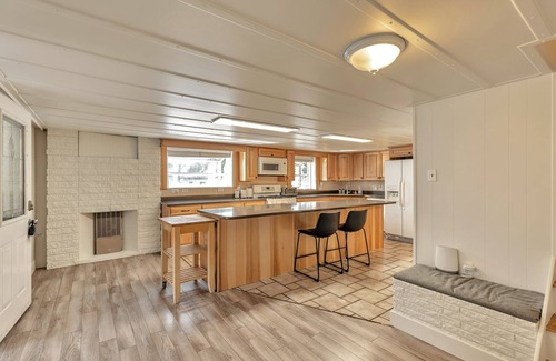 Canyon Rim Apartment | 4 Bed, 1.5 Bath East SLC Apt - Blazing Google Fiber