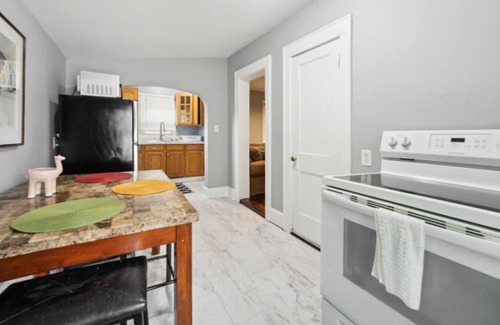 Akron Apartment | 4 Bed 1 Bath Apt in Akron's North Hill Area