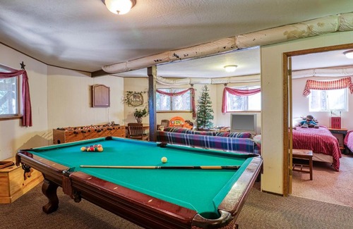 Arnold House | 4 Bed 2 Bath Vacation home in Arnold