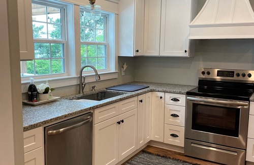 Ocean Isle Beach Cottage | 4 Bed 3.5 Bath Pool Mid Island, Quiet Garden lined Street, steps from the Beach!