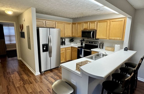 Auburn Condo | 4 Bed 4 Bath Condo Near Campus!