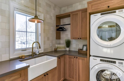 Georgian Bay Cottage | 4 bed 4 bath cottage New Build! Boating Access to Georgian Bay!