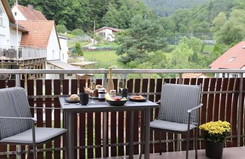 Annweiler am Trifels Apartment | 4-bed apartment Müller-Thurgau - apartments in the Burgunderhof