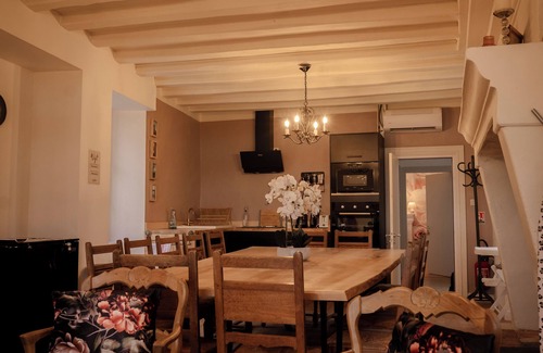 Saint-Saturnin-sur-Loire House | 4-bed dormitory room in the Château outbuilding overlooking the Loire River