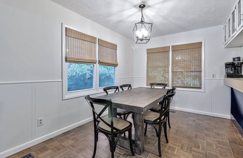 Byrdstown House | 4 Bed Home on Dale Hollow Lake, Steps from East Port Marina