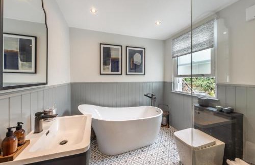 Aberdovey House | 4 Bed in Aberdovey 94232