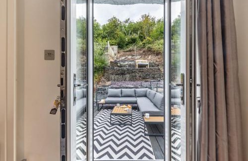 Aberdovey House | 4 Bed in Aberdovey 94232