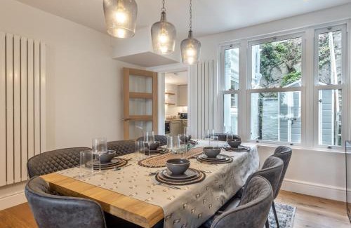 Aberdovey House | 4 Bed in Aberdovey 94232