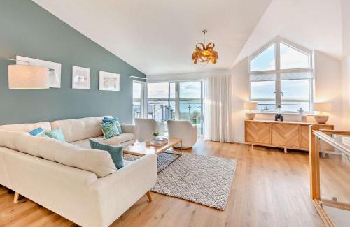 Westleigh House | 4 Bed in Appledore 92017