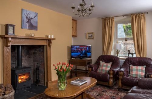 Defynnog House | 4 Bed in Brecon BN151