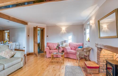 Briston House | 4 Bed in Briston 77924