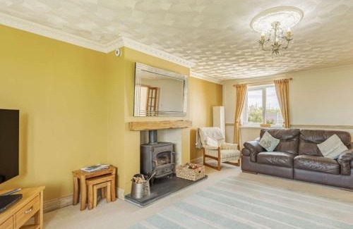 St Ishmaels House | 4 Bed in Broad Haven 88331