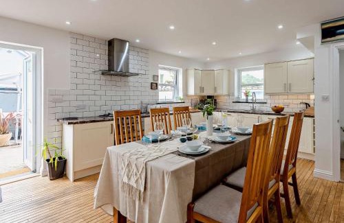 Combe Martin House | 4 Bed in Combe Martin 83502