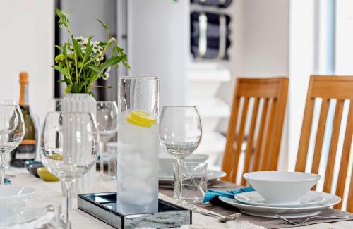 Combe Martin House | 4 Bed in Combe Martin 83502