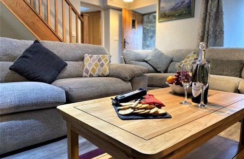 Llanrwst House | 4 Bed in Conwy 66510