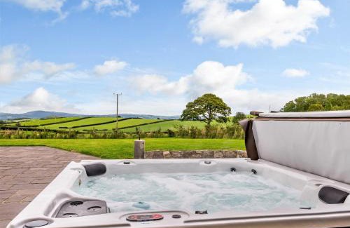 Llannefydd House | 4 Bed in Denbigh 78960