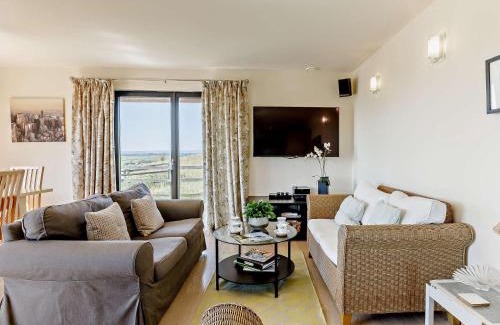 Moorlinch House | 4 bed in Glastonbury SHALO