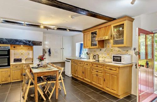 Hartland House | 4 Bed in Hartland HACOT