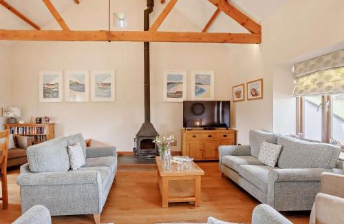 Launceston House | 4 Bed in Launceston BRHIG