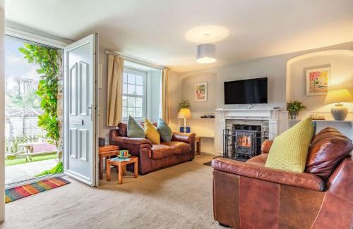 Lerryn House | 4 Bed in Lerryn 51028