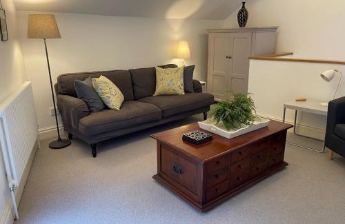 Malvern Apartment | 4 Bed in Malvern 57335
