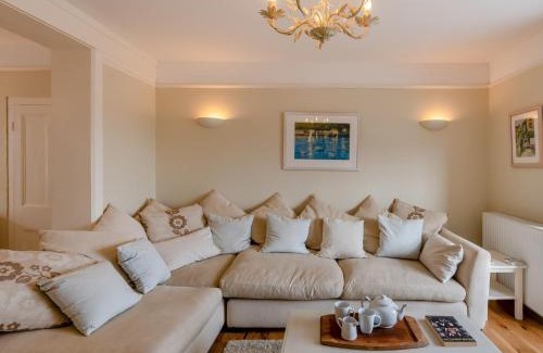 Polruan House | 4 Bed in Polruan PC044