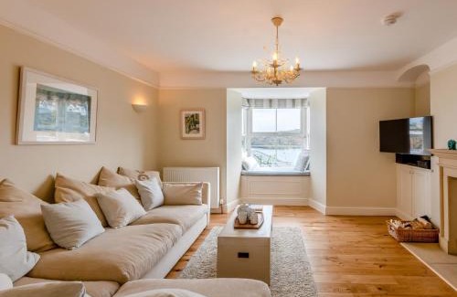 Polruan House | 4 Bed in Polruan PC044