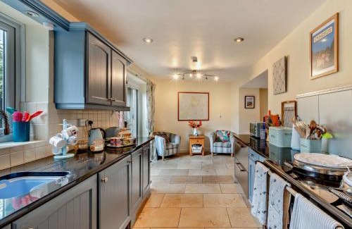 Rothbury House | 4 Bed in Rothbury CN180