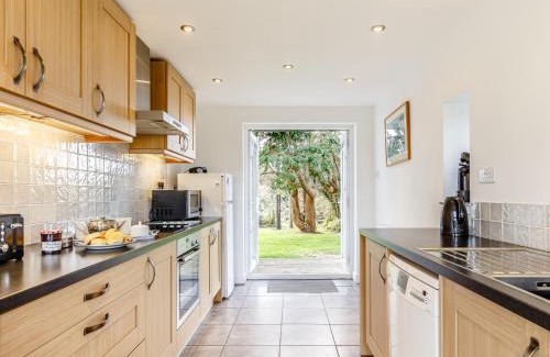 Helford Passage House | 4 Bed in St Keverne TVALL