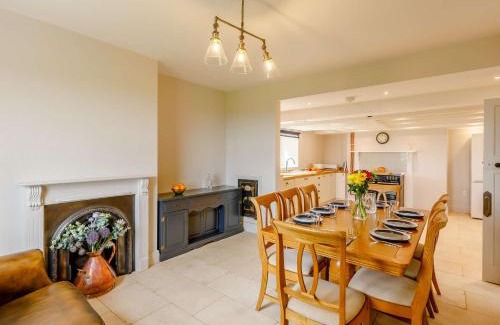Llanfair Caereinion House | 4 Bed in Welshpool 89012
