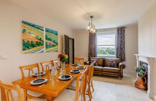 Llanfair Caereinion House | 4 Bed in Welshpool 89012