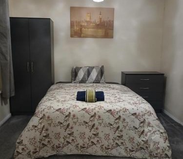 Clifton Apartment | 4 Bed room house near NTU Clifton campus