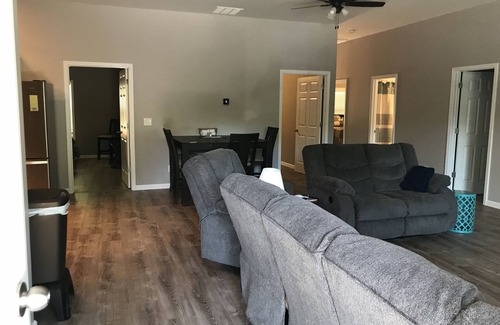 Hardin House | 4 Bedroom, 2 bath, newer home located 2 from Jonathan Creek/Kentucky Lake.