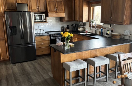 Howard House | 4 Bedroom-3.5 Bath for 2025 NFL Draft in Green Bay