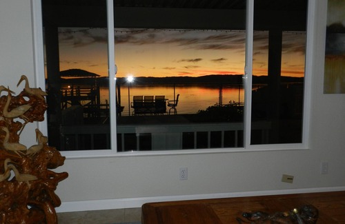 Lucerne House | 4 Bedroom 3 Bath Lakefront Sun-Thurs stays in August 10% off nightly rate