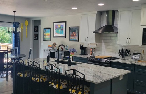 Pickett House | 4 Bedroom 3 Bath Ranch - Just Outside Oshkosh