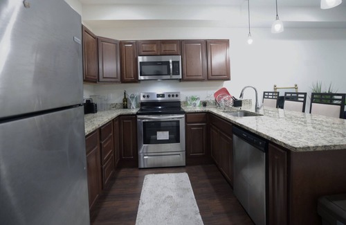 Seat Pleasant House | 4 Bedroom 3 Bathroom DC/MD Line 15mins MGM Casino Metro