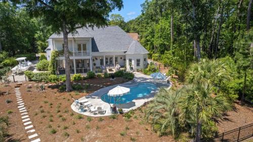 Debordieu Colony House | 4 bedroom, 4,5 bath overlooking the pond, private pool! The White House home
