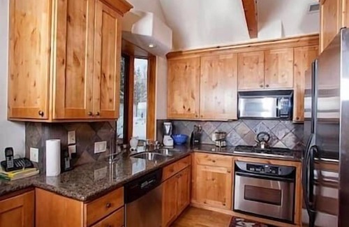 Aspen House | 4 BEDROOM 4 BATH HOME. ASPEN!