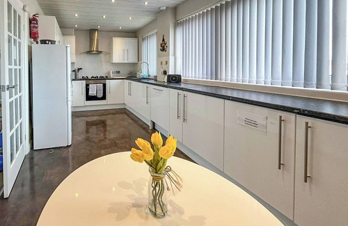 Thornton-Cleveleys Cottage | 4 bedroom accommodation in Thornton-Cleveleys