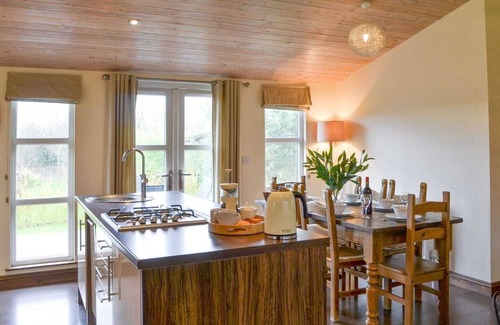 Newton on Derwent Cottage | 4 bedroom accommodation in Newton-on-Derwent, near York