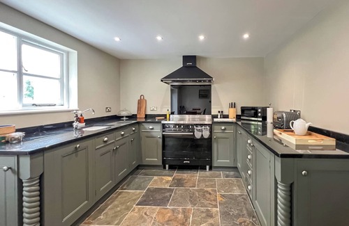 New Moat Cottage | 4 bedroom accommodation in Gelli, near Clynderwen